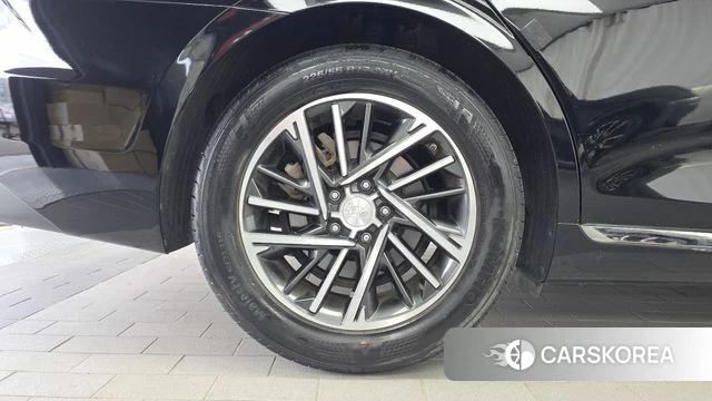 Hyundai The New Grandeur IG id 4692531 из Кореи 27