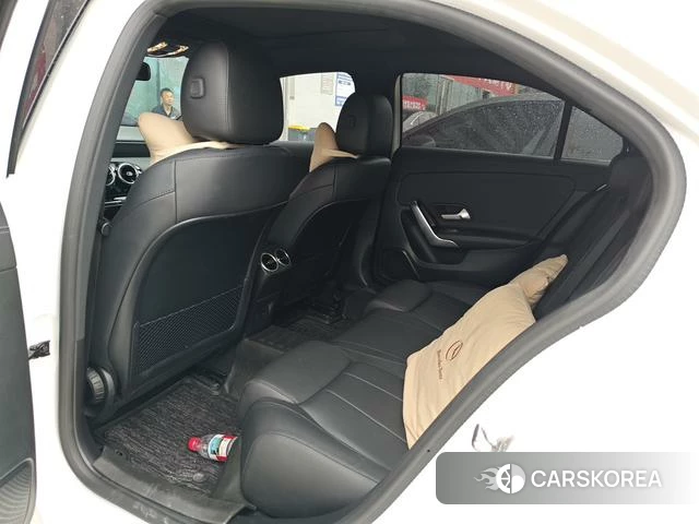 Mercedes-Benz Class A 2023 Белый из Китая, фото 5