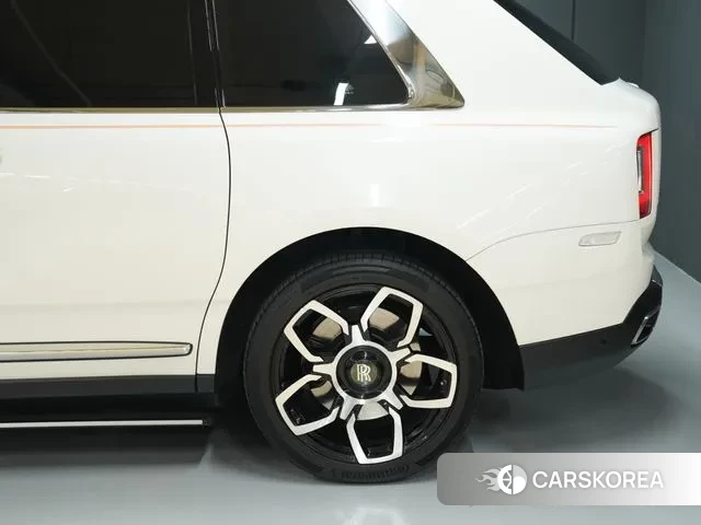 Rolls-Royce Cullinan id 3606515 из Кореи 15