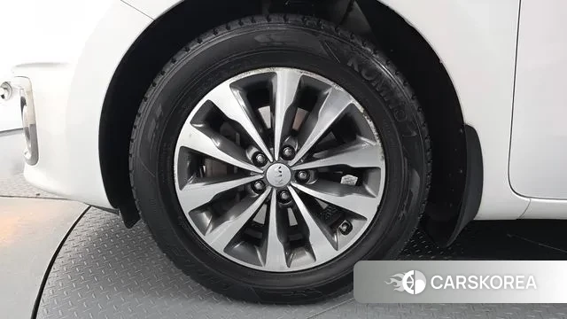 Kia All New Carnival id 3703923 из Кореи 15