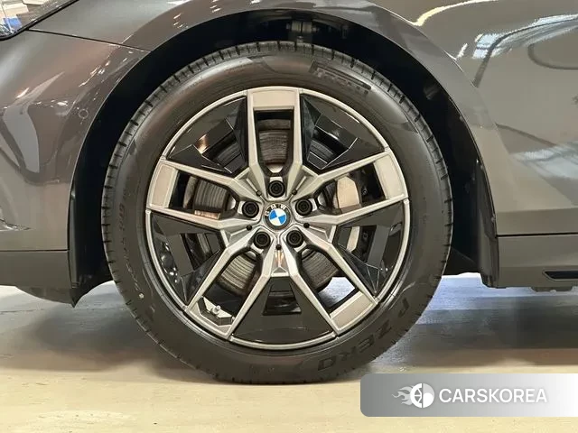 BMW 5 Series (G60) id 3036288 из Кореи 15