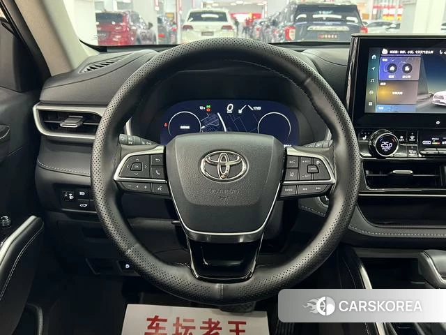 Toyota Highlander id 4261855 из Китая 10