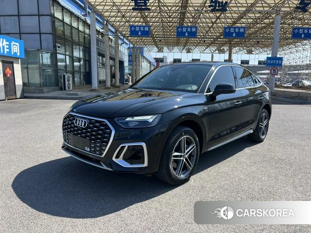 Audi Q5L Sportback 2021 Черный из Китая, фото 5