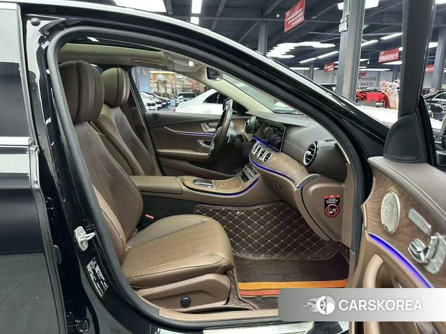 Mercedes-Benz E-class id 4299519 из Китая 9