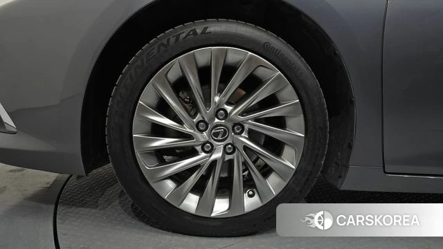 Lexus ES300h 7th generation id 4794756 из Кореи 15