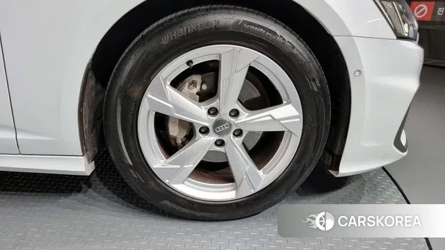 Audi A6 (C8) id 2886119 из Кореи 15