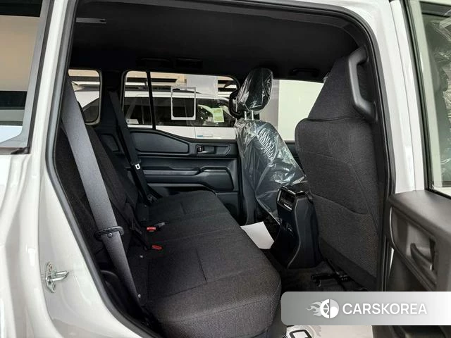 Toyota Prado (imported) 2024 Белый из Китая, фото 5