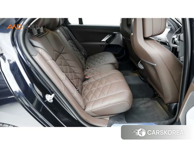 BMW 7 series 2024 Черный из Китая, фото 5