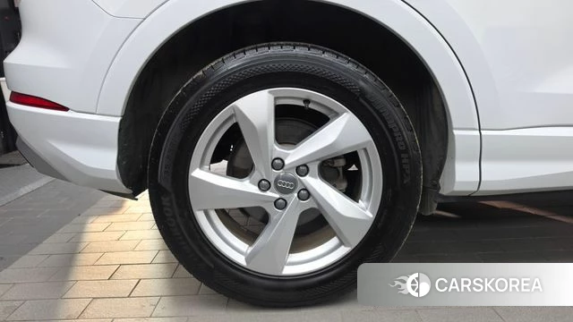 Audi Q3 (F3) id 4943355 из Кореи 27