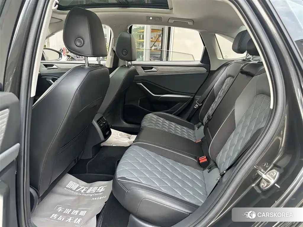 Volkswagen Sagitar id 4565104 из Китая 9