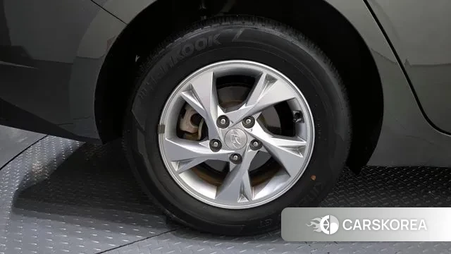 Hyundai Avante (CN7) id 3281588 из Кореи 15