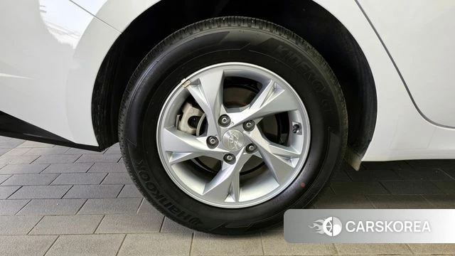 Hyundai Avante (CN7) id 3935973 из Кореи 15