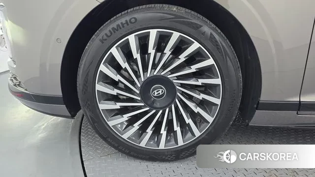 Hyundai Grandeur (GN7) id 3426755 из Кореи 15