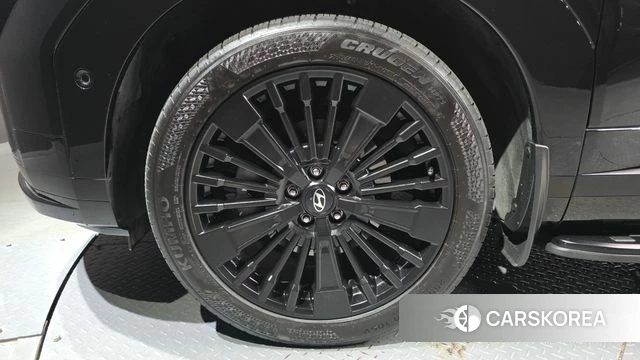 Hyundai Santa Fe (MX5) id 4617522 из Кореи 30