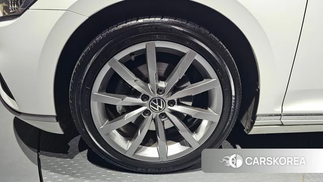 Volkswagen Passat GT (B8) id 3941694 из Кореи 15