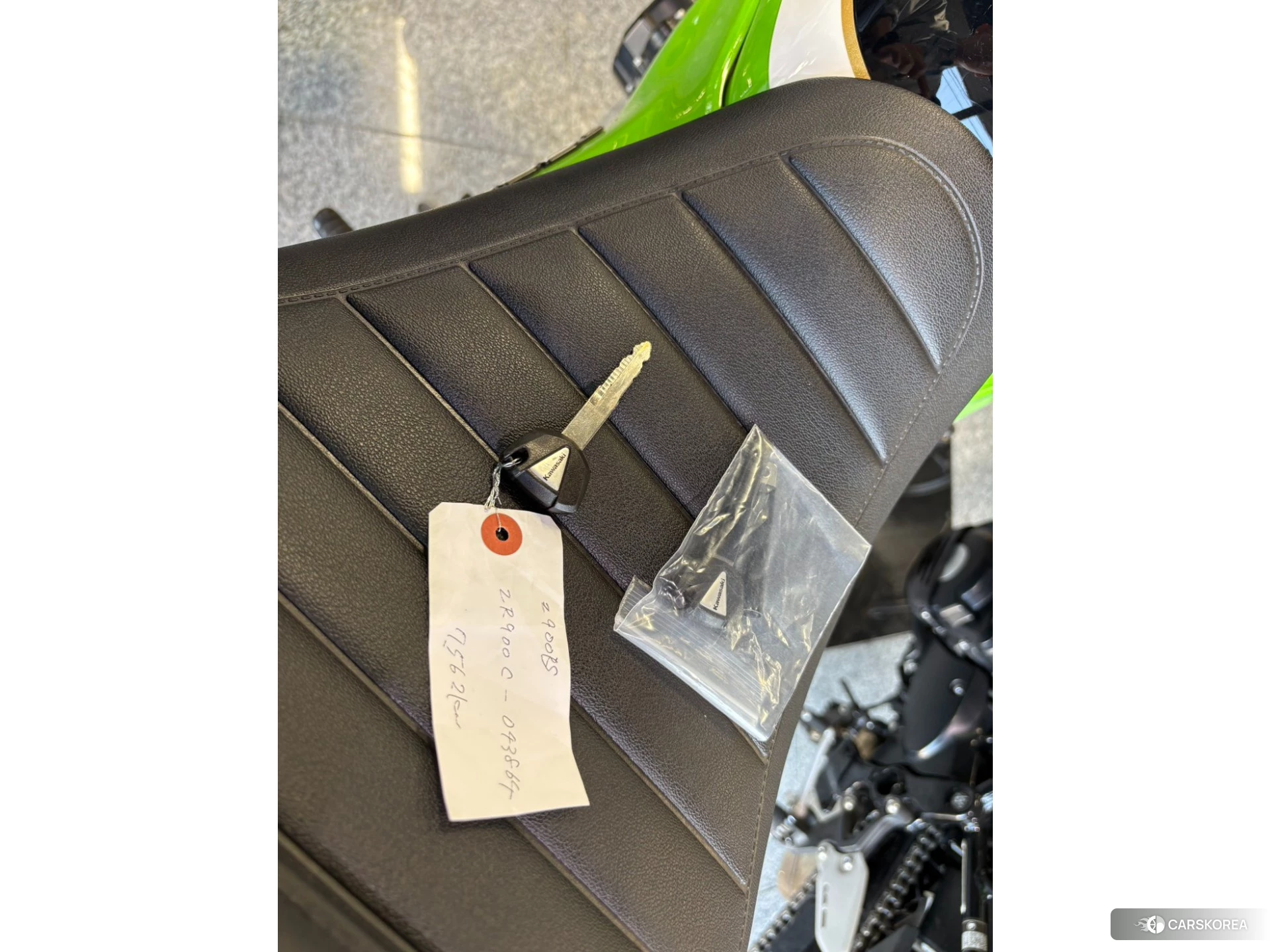Kawasaki Z900RS CAFE id 4347999 из Японии 8