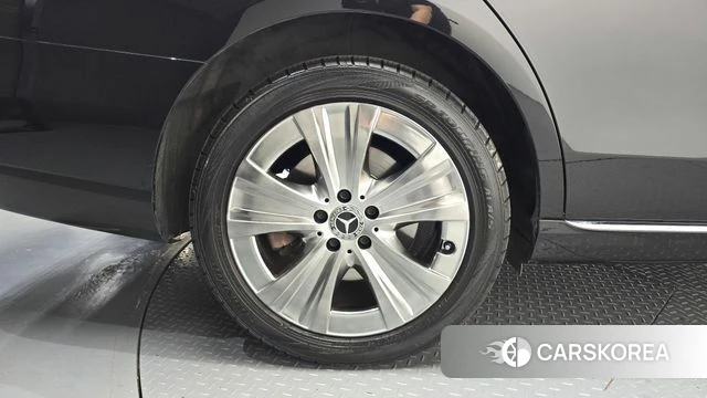 Mercedes-Benz E-Class W213 id 4899297 из Кореи 28