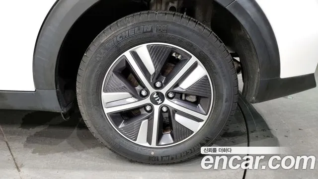 Kia The New Niro id 2833615 из Кореи 15