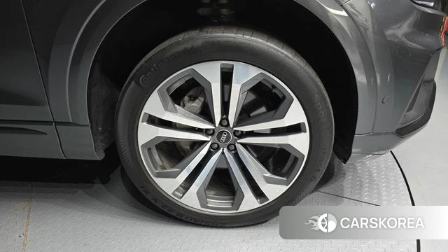 Audi Q8 (4M) id 4249301 из Кореи 29