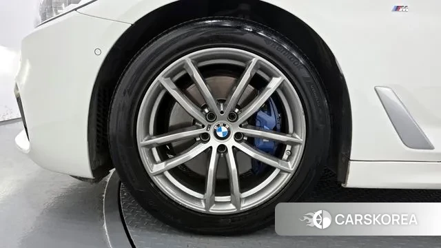 BMW 5 Series (G30) id 3061011 из Кореи 15