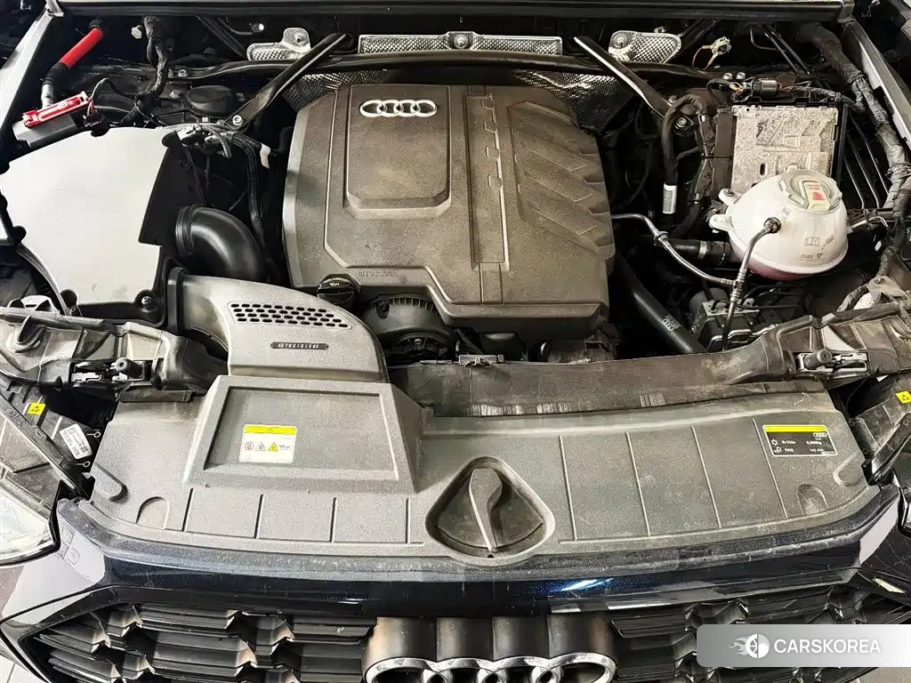 Audi Q5L id 4514304 из Китая 10