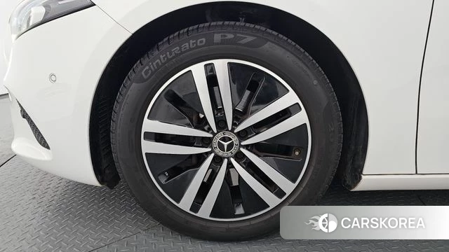 Mercedes-Benz A-Class W177 id 3852653 из Кореи 15