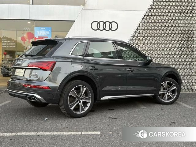 Audi Q5L id 4348825 из Китая 14