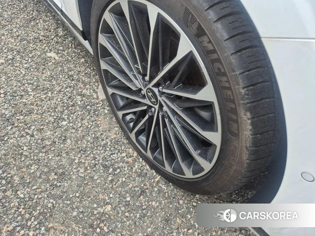 Hyundai Grandeur (GN7) id 4599939 из Кореи 11