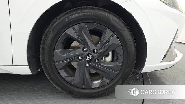 Hyundai Avante Hybrid (CN7) id 3851909 из Кореи 15