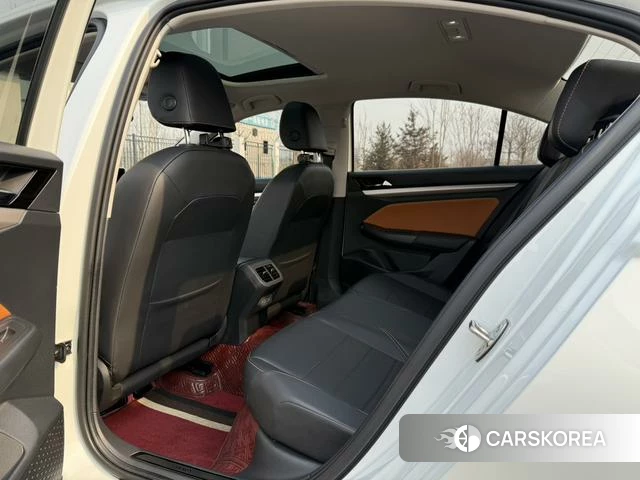 Volkswagen Bora id 4278544 из Китая 10