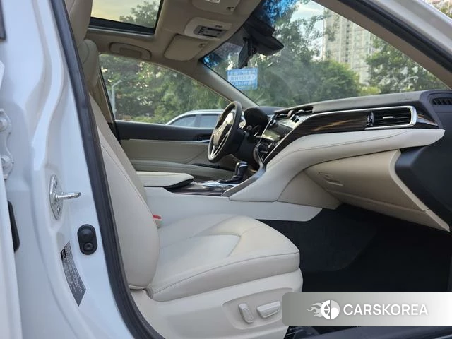 Toyota Camry id 3896217 из Китая 11