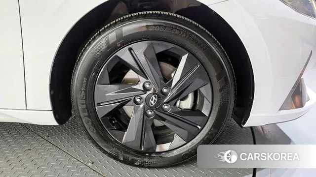 Hyundai Avante Hybrid (CN7) id 3213053 из Кореи 15