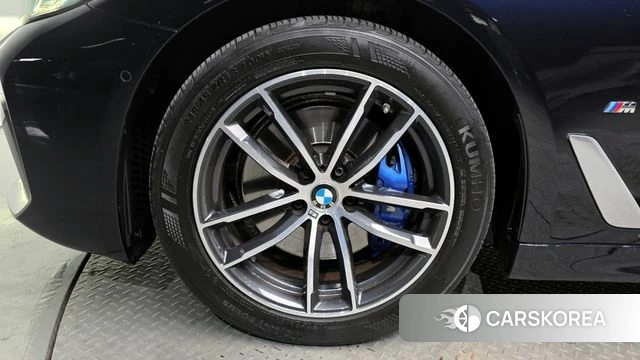 BMW 5 Series (G30) id 3812841 из Кореи 15