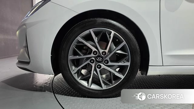 Hyundai The New Avante AD id 4873289 из Кореи 25