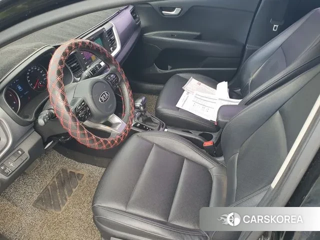 Kia Stonic id 2962014 из Кореи 7