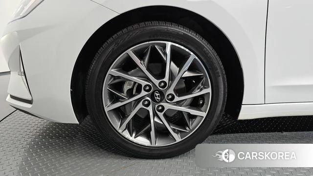 Hyundai The New Avante AD id 4717790 из Кореи 25