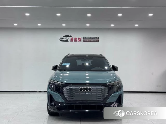 Audi Q5 e-tron 2023 Синий из Китая, фото 5