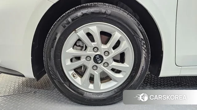 Kia Come New K3 id 3484558 из Кореи 15