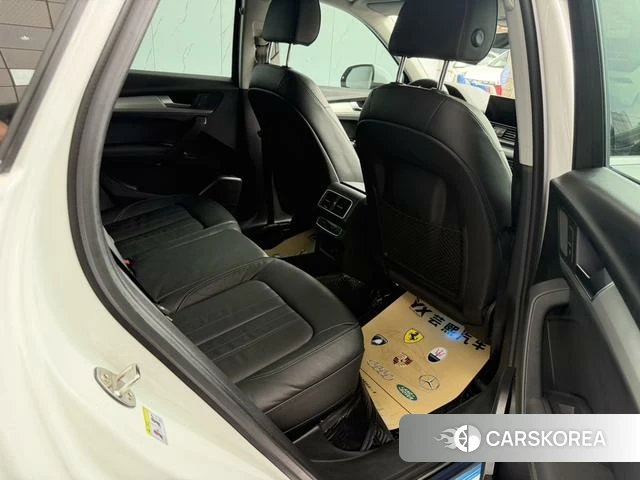 Audi Q5L id 4260791 из Китая 8