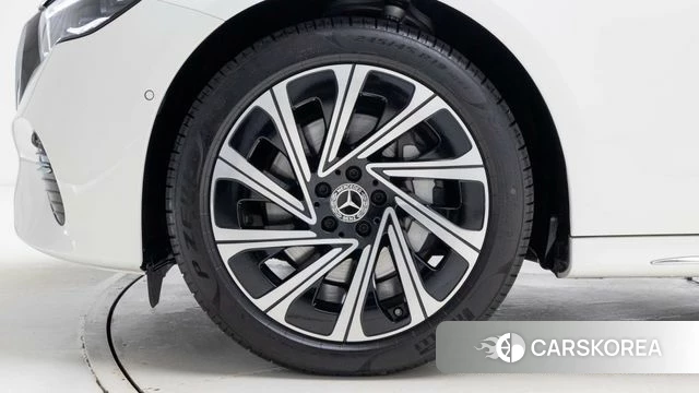 Mercedes-Benz E-Class W214 id 4833946 из Кореи 14