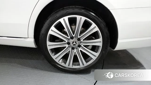 Mercedes-Benz E-Class W213 id 3550397 из Кореи 15