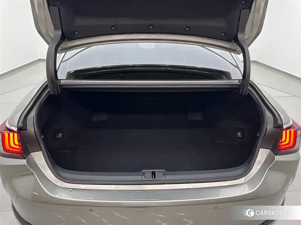 Lexus ES id 4649407 из Китая 27