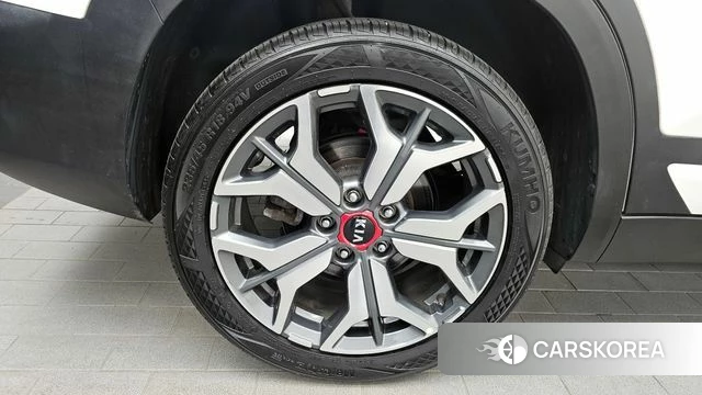 Kia Seltos id 4389881 из Кореи 15