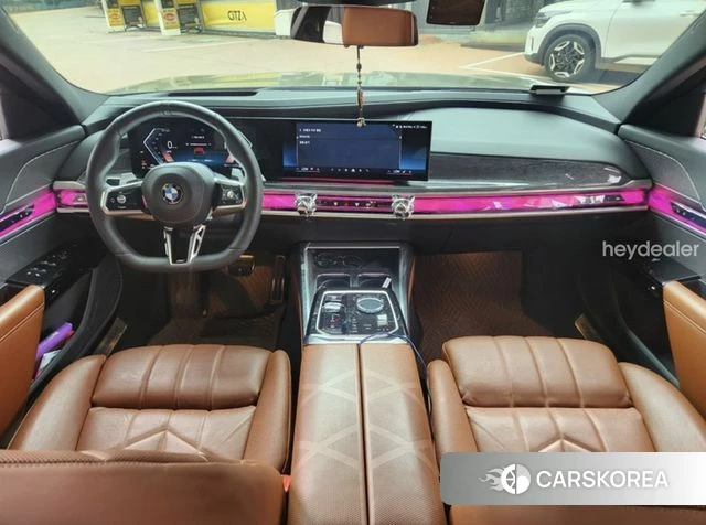 BMW 7 Series (G70) 2024 Черный из Кореи, фото 5