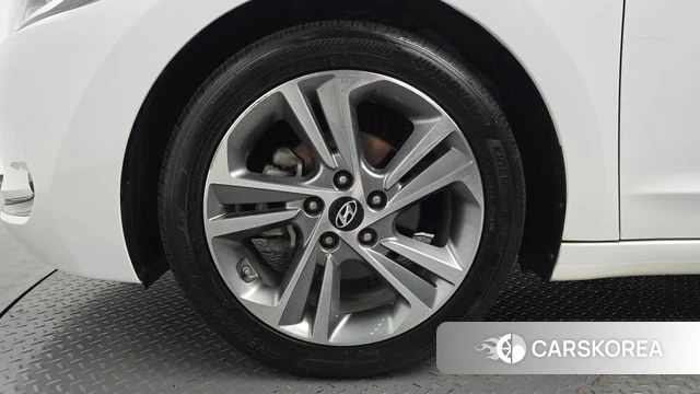 Hyundai Avante AD id 4403509 из Кореи 15