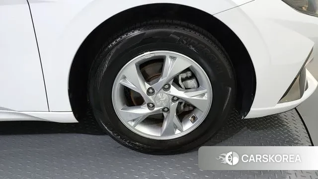 Hyundai Avante (CN7) id 3268435 из Кореи 15