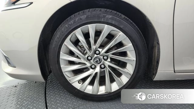 Lexus ES300h 7th generation id 3966305 из Кореи 15