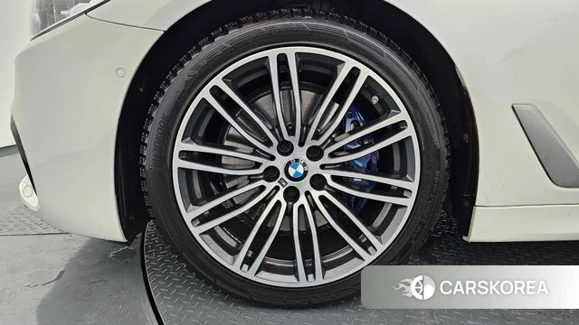 BMW 5 Series (G30) id 4356540 из Кореи 35