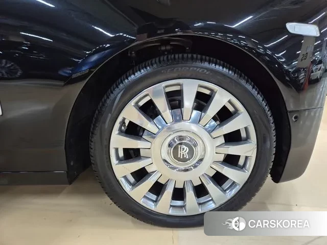 Rolls-Royce Phantom id 3139567 из Кореи 15