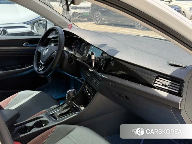 Volkswagen Bora id 4271533 из Китая 25